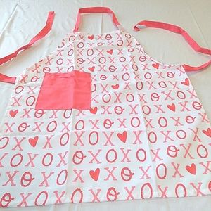 XOXO APRON